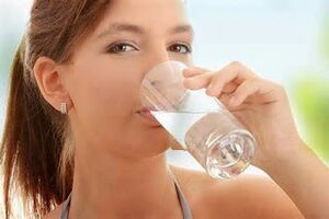 نوشیدن آب در رژیم غذایی برای تنبل ها