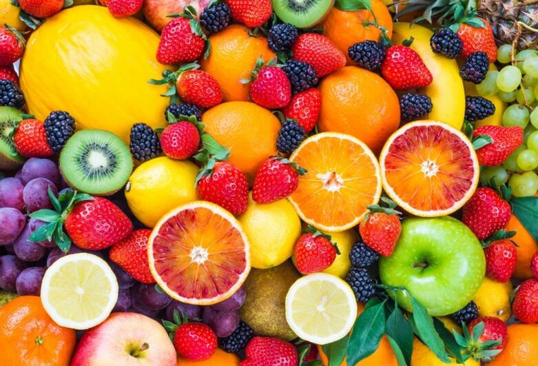 میوه ها و انواع توت ها برای کاهش وزن